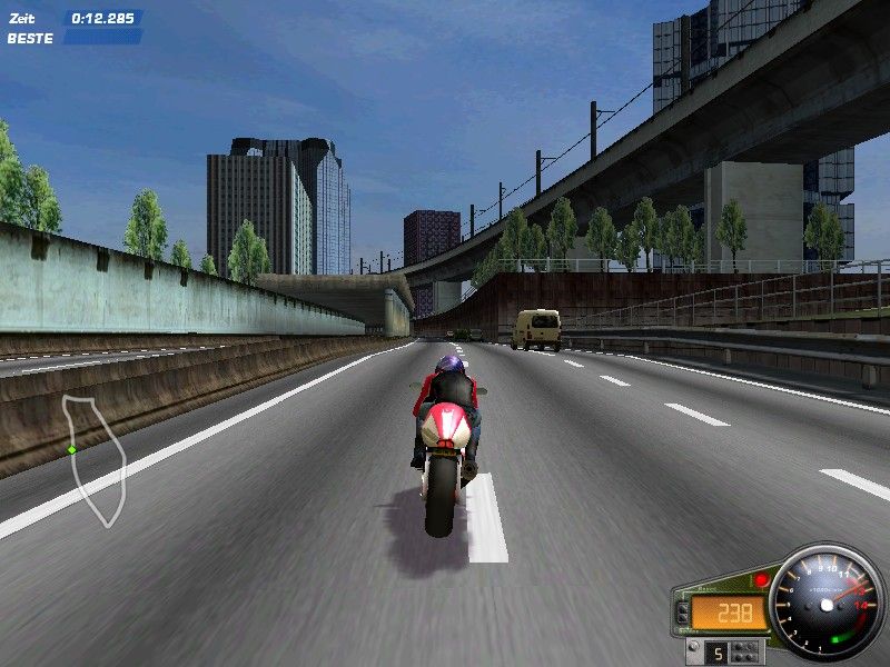 Moto Racer 3 Windows Driving into Paris, city of love - and motocycling :)