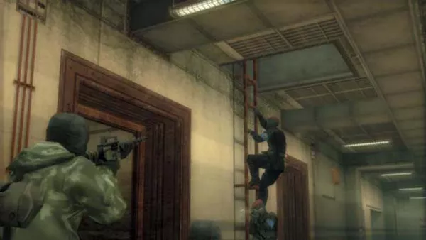 Metal Gear Solid 3: Subsistence Screenshot