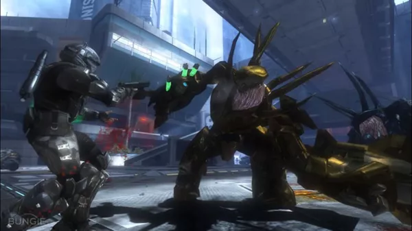 Halo 3: ODST Screenshot Fighting Golden Hunters
