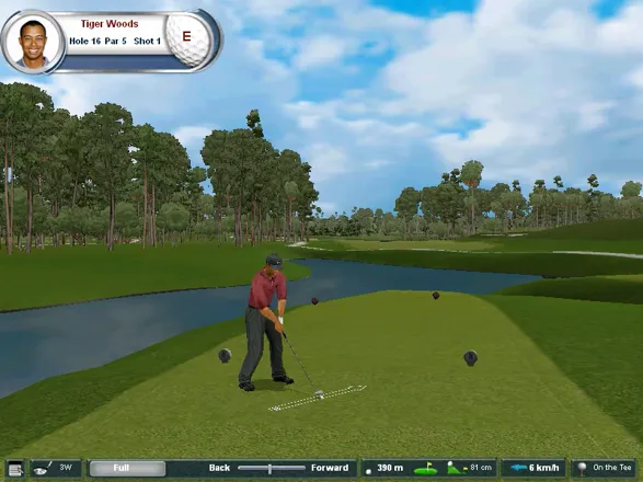 Tiger Woods PGA Tour 2002 Windows Pressing mouse on ball allows to change direction of the shot