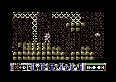 Turrican Commodore 64 Picking up some crystals