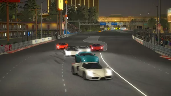 Project Gotham Racing 3 Xbox 360 A night race with &#x22;class B cars&#x22; in Las Vegas.