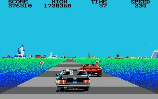 Crazy Cars Atari ST Lining up an overtake down the straight