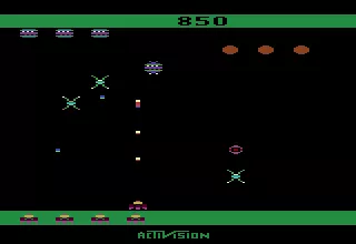Spider Fighter Atari 2600 Fighting some spiders...
