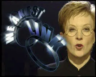 Weakest Link PlayStation After choosing the difficulty setting there&#x27;s a pause while the game loads and the presenter returns to explain that everyone must work as a team to get money then they must betray each other to win