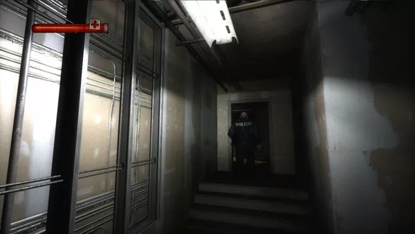 Condemned: Criminal Origins Xbox 360 Exploring the building of a crime scene