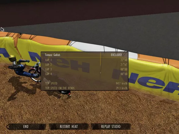 FIM Speedway Grand Prix 4 Windows Single player: Training mode&#x3C;br&#x3E;The inevitable crash. Rider injuries are one of the game configuration options that can be toggled on/off